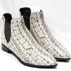 Cole Haan Hara Genuine Leather Snake Skin Print Ankle Stretch Bootie Size‎ 8.5